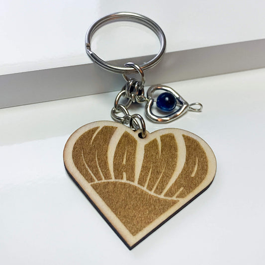 Custom Holz-Schlüsselanhänger – freie Form & Gravur inklusive